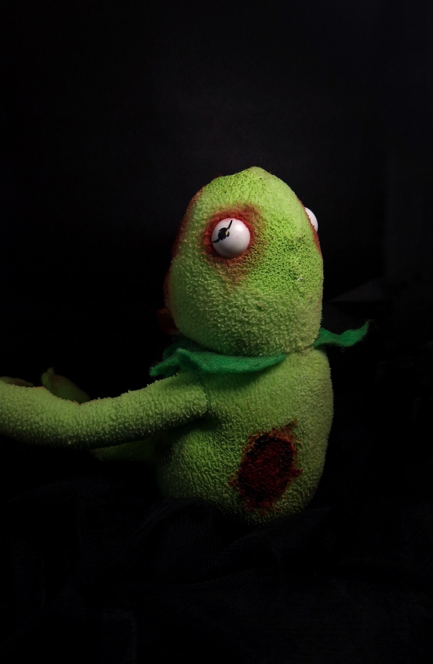 Kermit the frog gore plushie